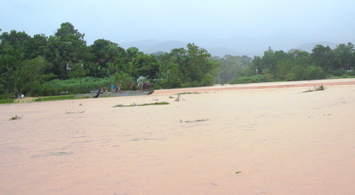 TIN LŨ TRÊN SÔNG HỒNG, SÔNG LUỘC VÀ TIN LŨ KHẨN CẤP TRÊN SÔNG TRÀ LÝ THUỘC ĐỊA BÀN TỈNH HƯNG YÊN 09h00 ngày 03/10/2025
